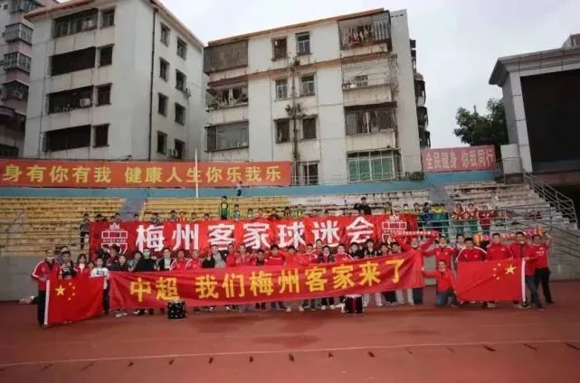 双性总裁羞涩坐莲h